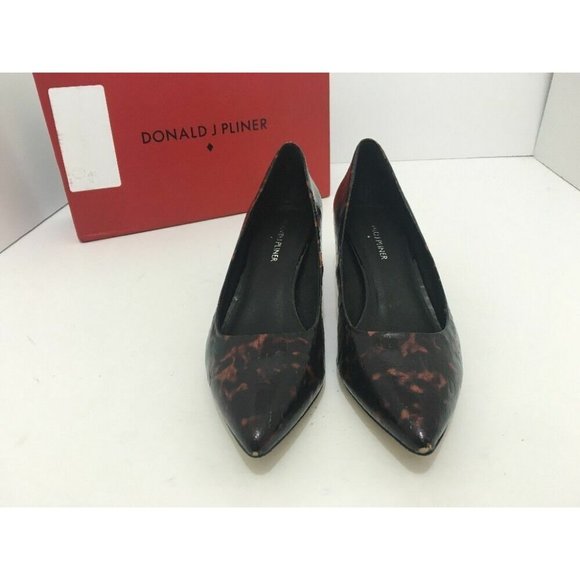 Donald J Pliner Gali Printed Pointed Toe Heel Pump Black Patent Leather US 8 - Picture 3 of 12